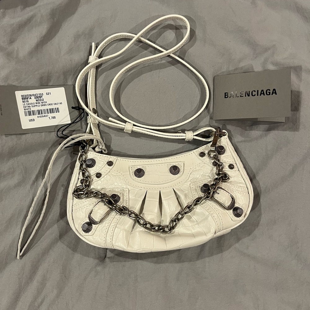 Balenciaga White Crossbody Bag with Elegant Design